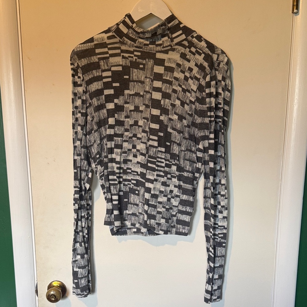 Anthropologie Black and White Turtle Neck